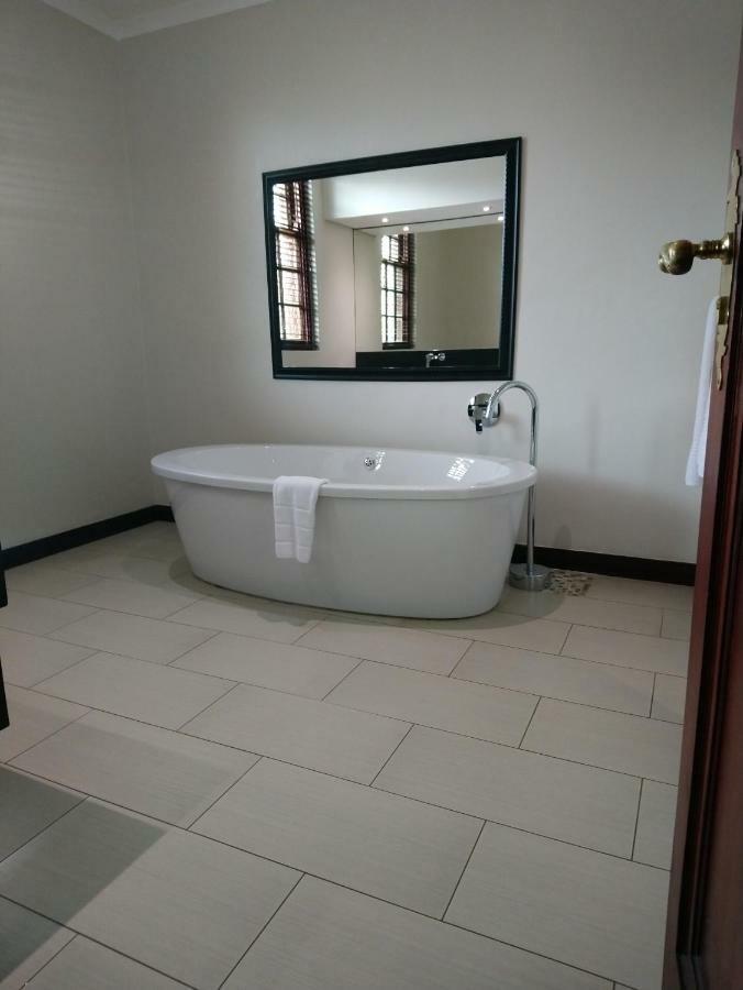 Meerendal Boutique Hotel Durbanville Buitenkant foto